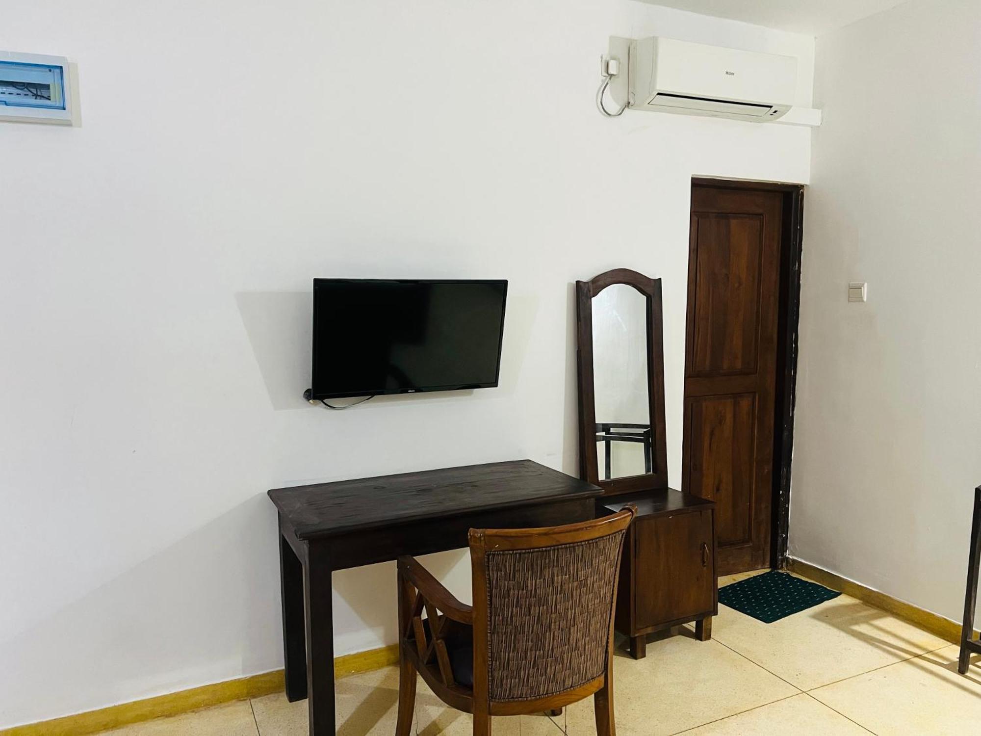Kingfisher Resort & Retreat Sigiriya Quarto foto